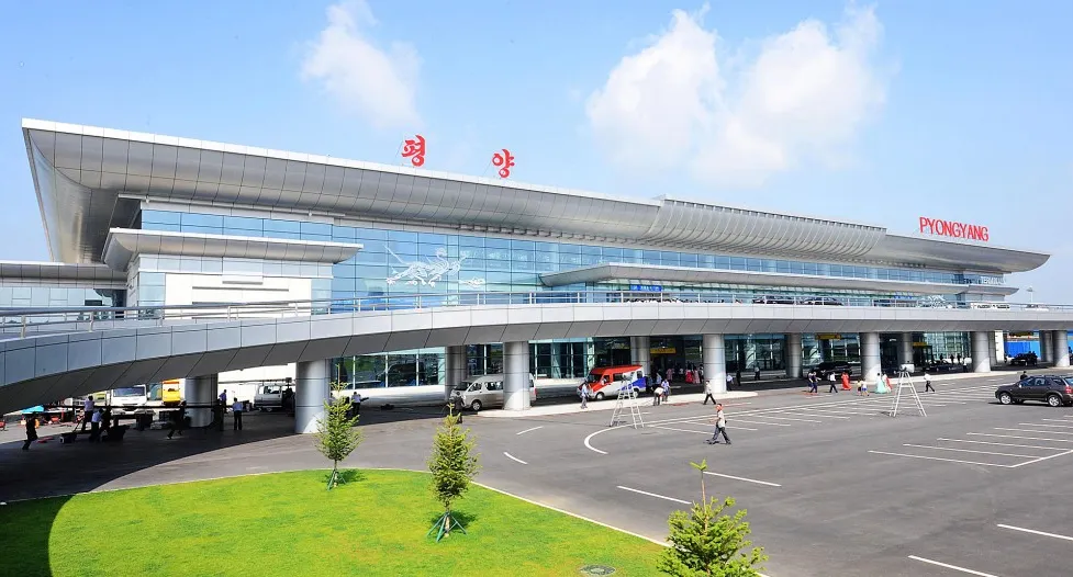 Aeroportul din Phenian are fântâni de ciocolată, dar îi lipseşte ceva esenţial. Despre ce e vorba