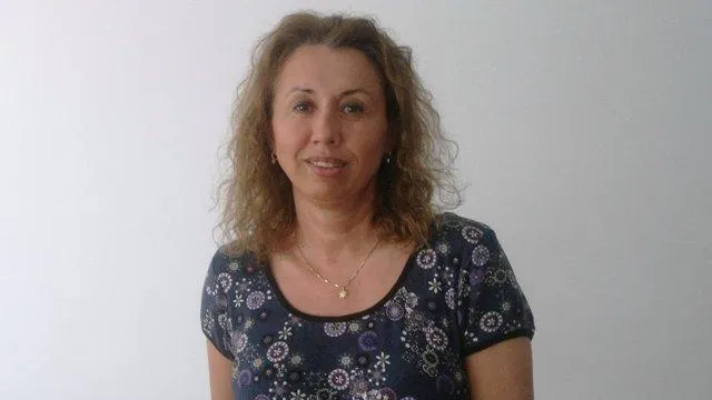 O mai ştiţi pe Violeta Beclea Szekely? Fiica ei arată extrem de sexy 
