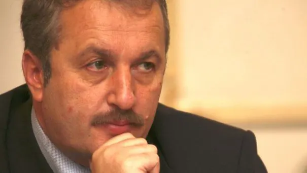 Vasile Dâncu: Politicienii de la noi nu știu la ce folosește politica. Trăim numai anomalii 