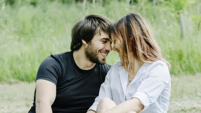 5 tipuri de sex pe care ar trebui să le încerci înainte să te căsătoreşti