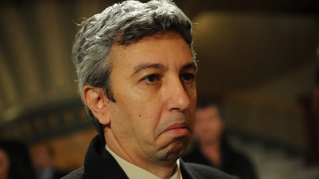 Se prăbuşeşte imperiul lui Dan Diaconescu! Fostul şef al OTV a pierdut o sumă colosală 