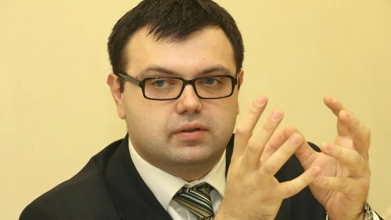 Omul de afaceri Horia Simu, adus încătușat la DNA  