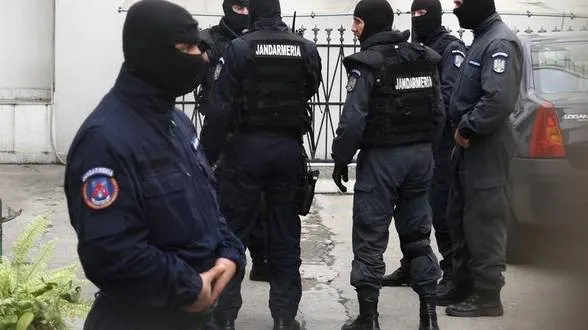Percheziții într-un dosar de delapidare 600.000 lei în dauna Complexului Energetic Oltenia 