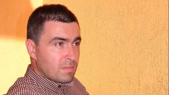 Stelian Negrea: Ponta a dat din coate şi şi-a aranjat o vizită "autoinvitată" la sediul BERD