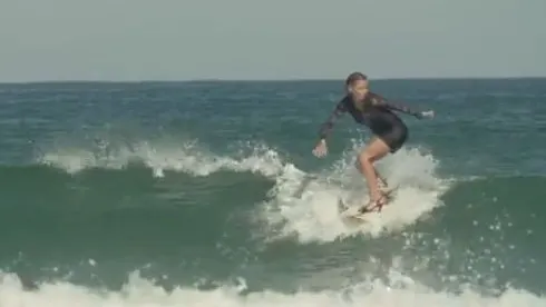Surfing pe tocuri. Femeia care a cucerit internetul 