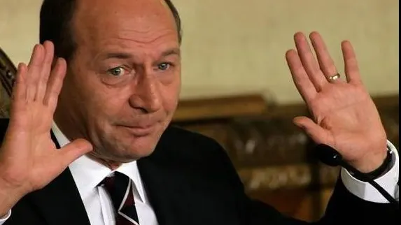 Schimbare radicală în dosarul lui Băsescu! Fostul președinte și Gabriela Firea, aproape de împăcare