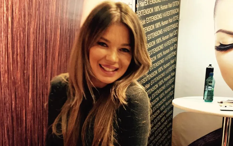 Gina Pistol mărturisește: “Nu o să apar ca unele vedete, cu sâni mari peste noapte”
