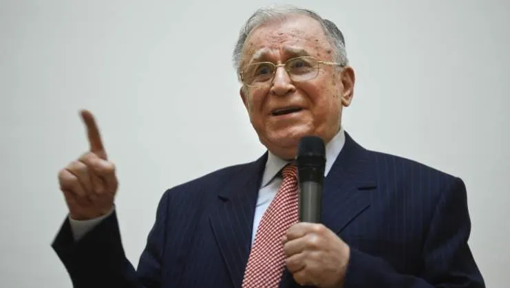 Presa internaţională: Ion Iliescu, ajuns din urmă de propriul trecut