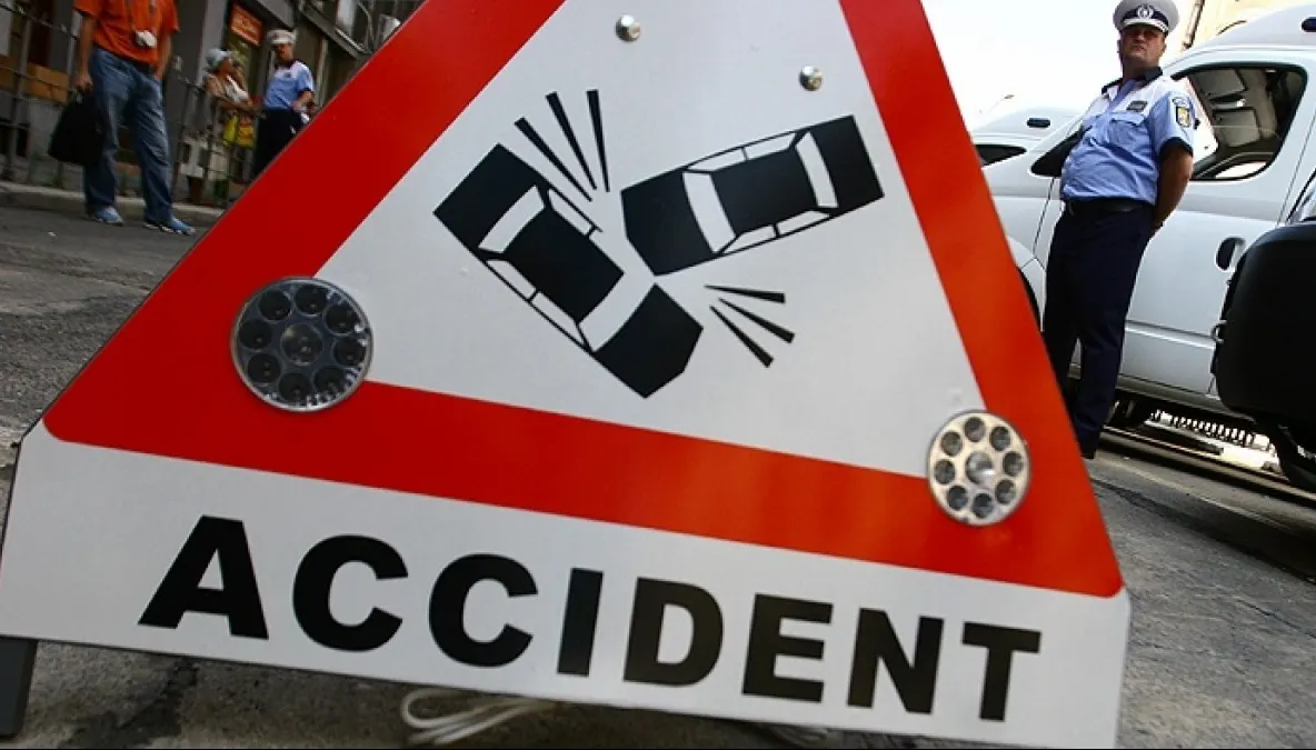 Accident grav în Capitală. O femeie a fost izbită puternic de o mașină. Victima a murit pe loc