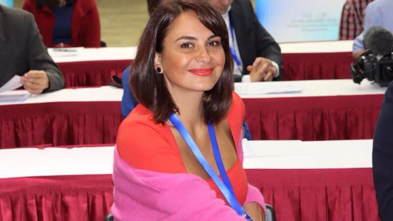 Fructul-minune care şterge semnele îmbătrânirii de pe pielea ta. Efectele lui sunt uimitoare