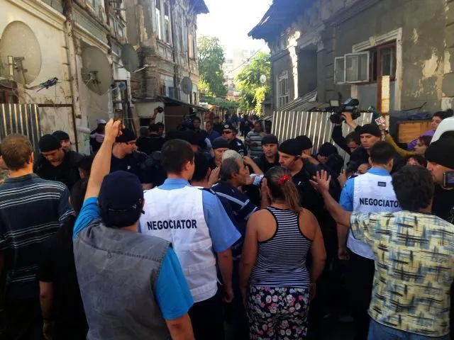 Avocatul Poporului, sesizare în evacuările din Vulturilor, după un articol de pe www.realitatea.net