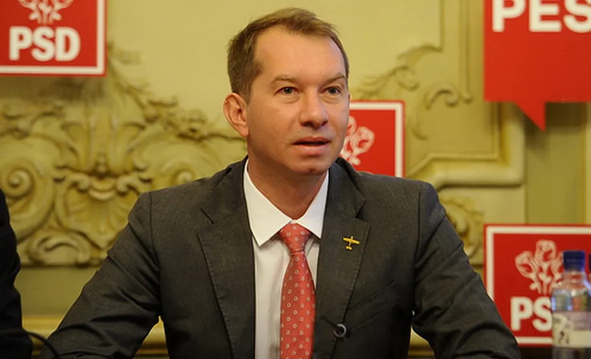 Mihai Sturzu, privind poarta închisă a PSD, cântă hitul ,,Gașca mea" nu poate sta liniștită...