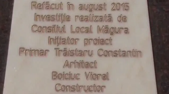  Grandomanie la primărie. Un primar s-a făcut erou după ce a restaurat un monument