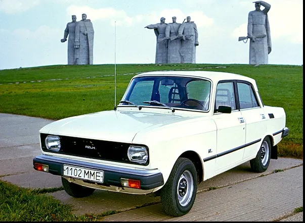 Vă mai amintiți legendara mașină Moskvitch? Un mare constructor vrea  să o readucă pe piață! 