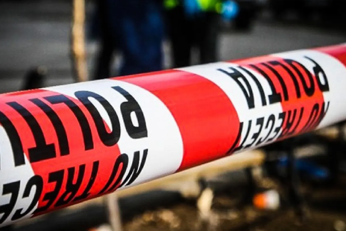 Tragedie în Capitală. O mamă și-a aruncat copilul de la etajul 8. Apoi s-a sinucis