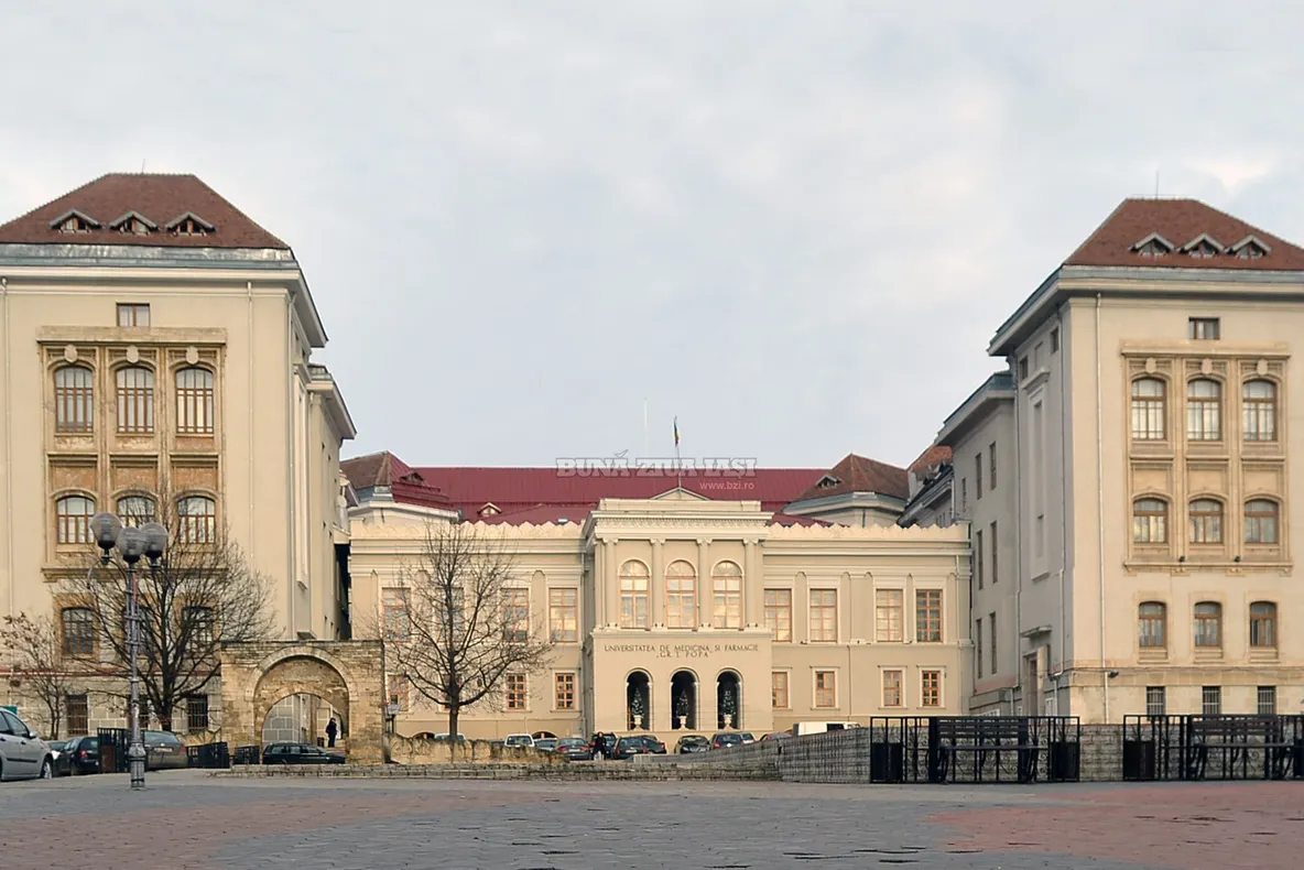 Ce pedeapsă a primit profesorul de la UMF Iaşi care i-a cerut unei studente să facă sex cu el