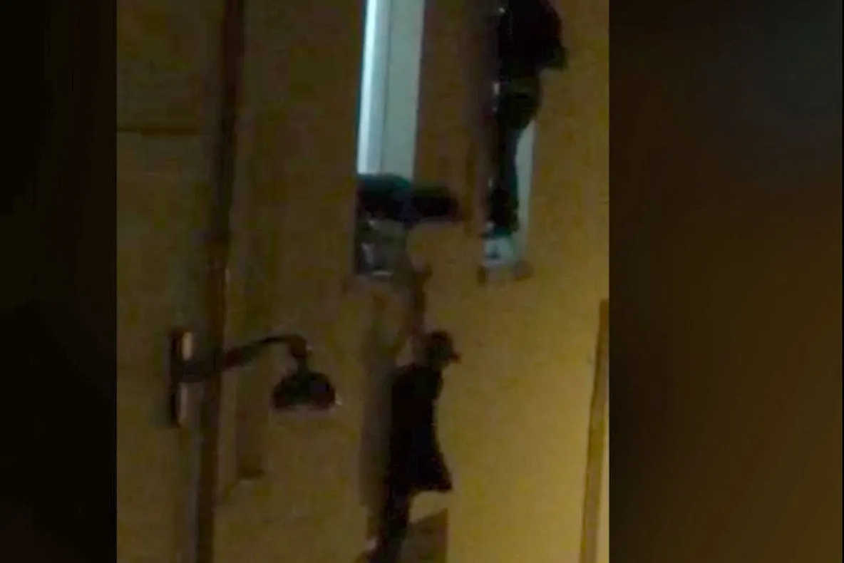 Povestea gravidei care s-a agățat de ferestre să scape de măcelul din Bataclan