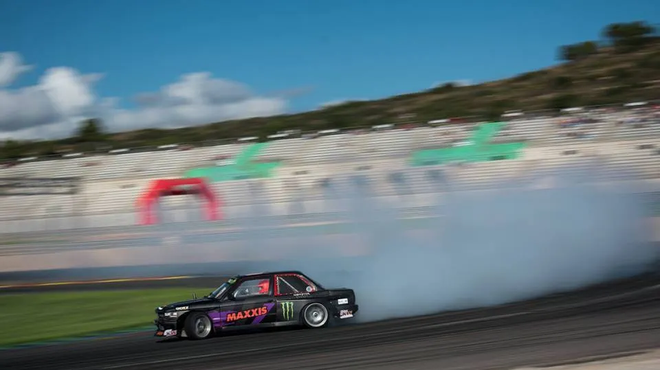 Performanţă spectaculoasă reuşită de un român în Campionatul European de Drift