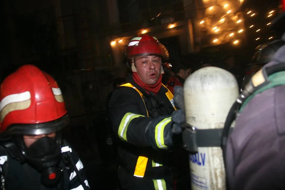 ISU București oferă în premieră imagini de la intervenția din Colectiv. FOTO DRAMATIC