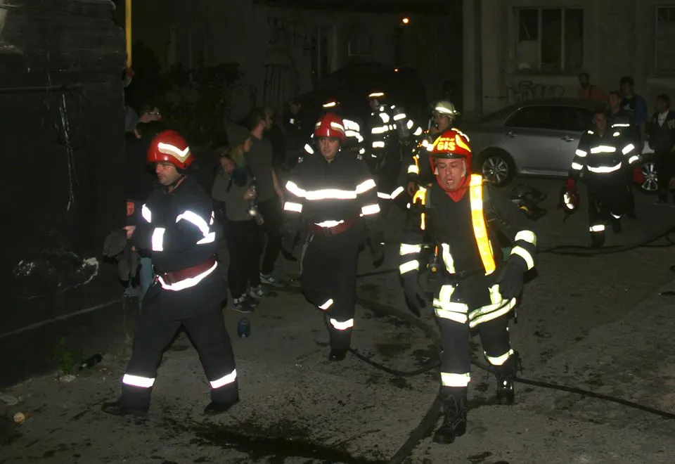 Incendiu COLECTIV. Medicii pot elibera concedii medicale răniţilor timp de trei luni de la incident