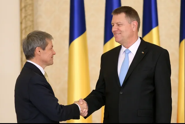 Stelian Tănase, după învestirea Cabinetului Cioloș: Frumos cadou aniversar pentru Iohannis