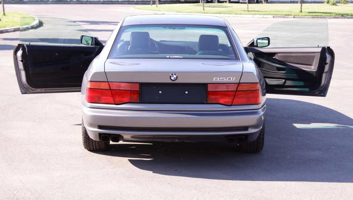 Un român a scos un BMW din 1991 la vânzare. Cere 100.000 euro. Nemţii, şocaţi de câţi km are în bord