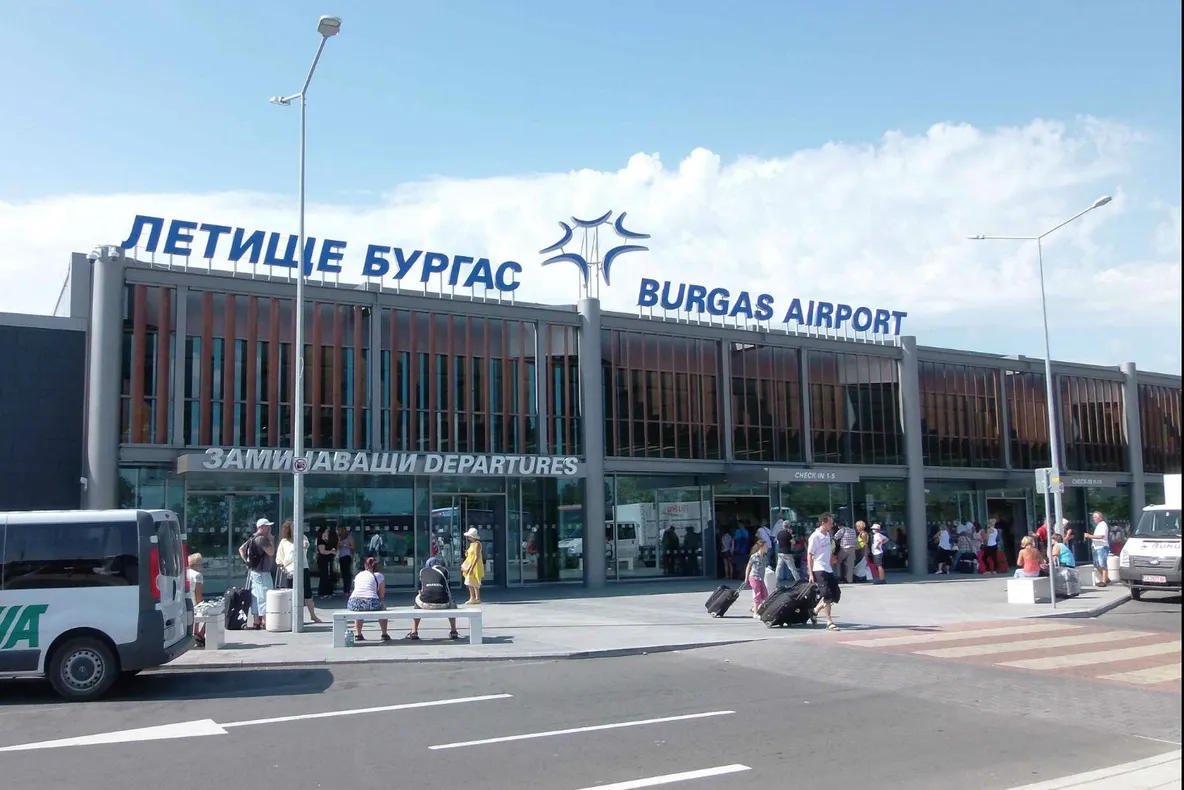Amenințare cu bombă la bordul unui avion polonez. Aeronava a aterizat de urgență în Bulgaria