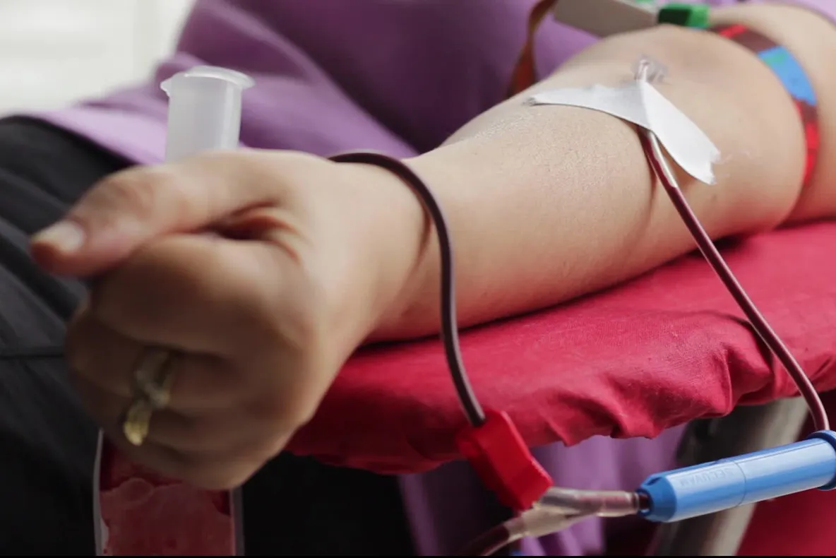 Românii, chemaţi să doneze sânge. Este nevoie de trombocite AB IV pozitiv şi negativ