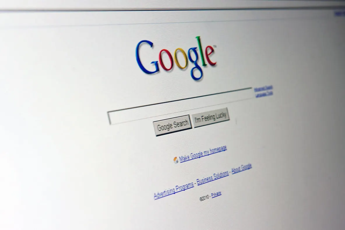 Google România comemorează victimele din Clubul Colectiv