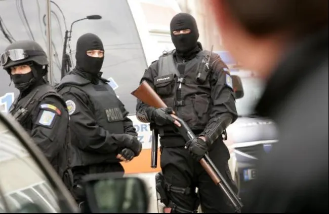 Alertă falsă cu bombă la Piatra Neamț. Circulația a fost reluată 