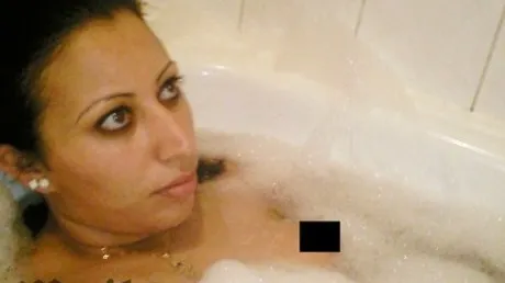 Toată lumea a crezut că ea este femeia care s-a aruncat în aer la Paris. Adevărul este, însă, altul