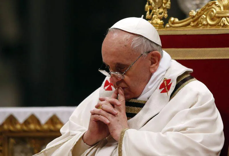 Papa Francisc, mesaj de condoleanțe pentru familiile victimelor din Colectiv