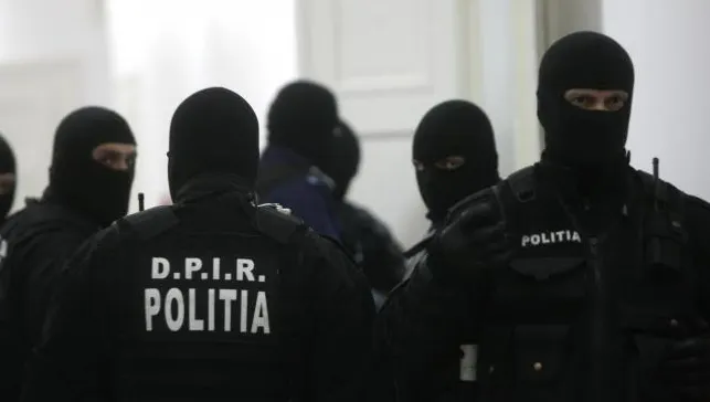 Percheziții DNA de amploare în mai multe judeţe din ţară