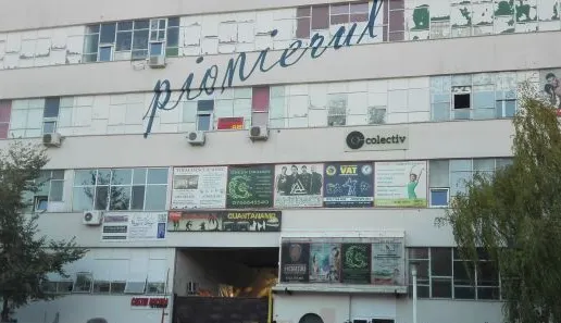 Pompierii au mai fost chemaţi să stingă un incendiu la clădirea Colectiv. Ce s-a întâmplat acum 1 an
