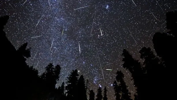Un eveniment astronomic excepţional are loc în nopţile care urmează. Ce vom vedea pe cer