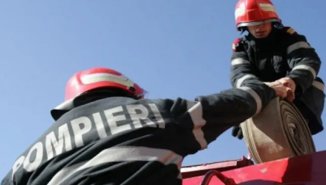 Pompierii mehedințeni, decizie după incendiul din Colectiv: Verifică cluburile 