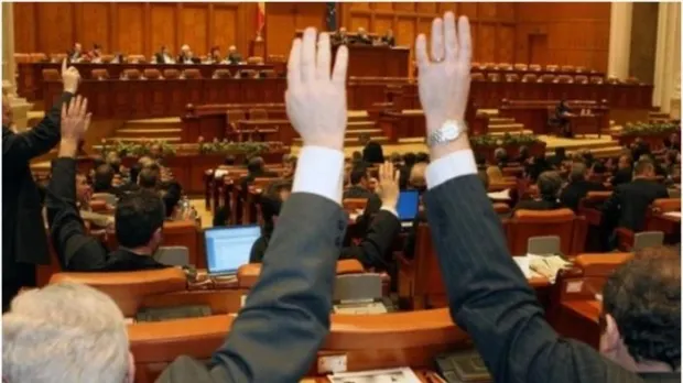 Bugetele SRI, SIE, SPP şi STS, aprobate de comisii fără amendamente. Cu cât cresc față de 2015 