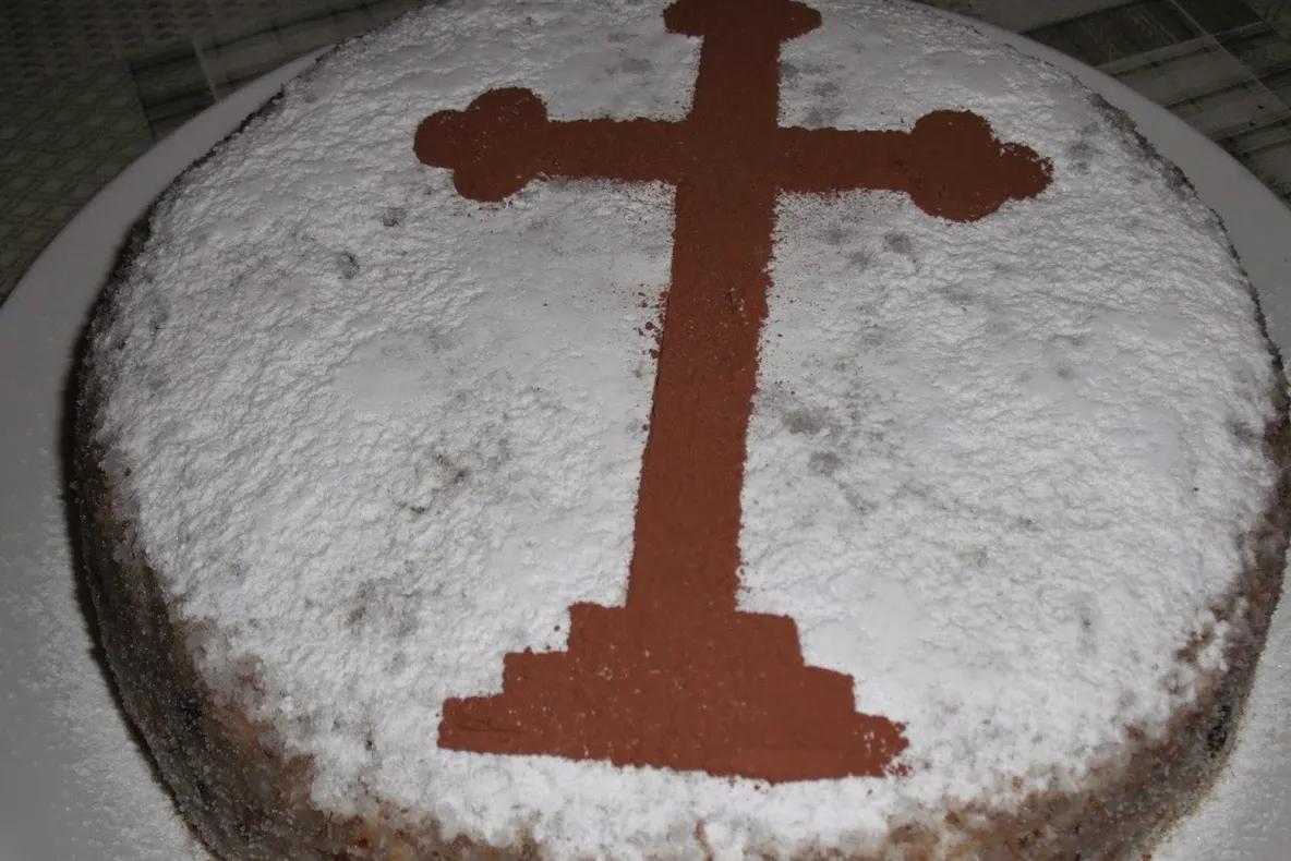 Ce au descoperit poliţiştii de frontieră ieşeni în nişte caserole cu colivă. Nu le-a venit să creadă
