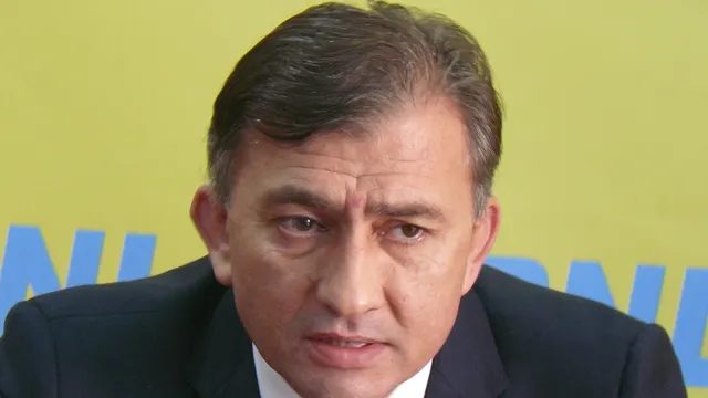 Un senator PNL a demisionat din partid şi s-a înscris în ALDE. Substratul demisiei sale