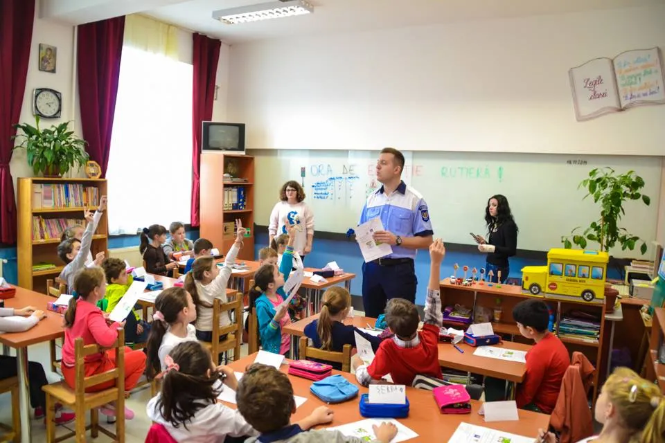 Proiect educațional “Ora de Educație Rutieră”. Cunosc elevii regulile de circulație