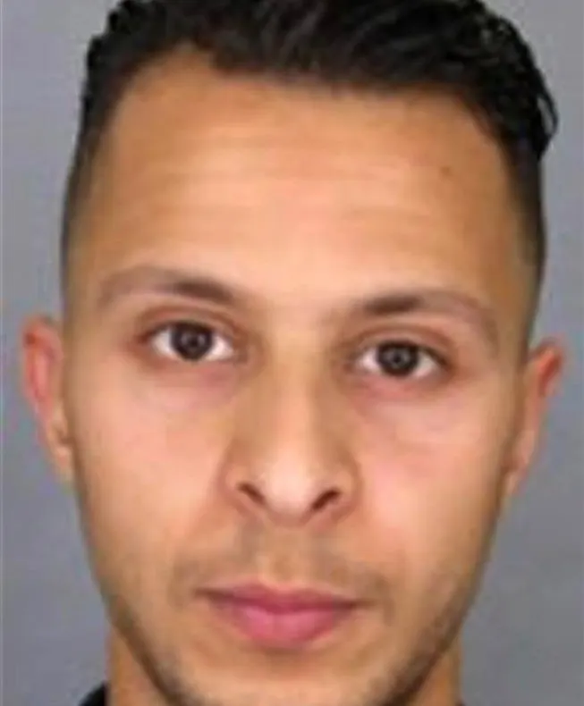 Salah Abdeslam, organizator al atentatelor din Paris, a trecut prin Ungaria. Ce traseu a avut