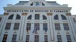 Un consilier din MS, dat afară din cauză că i-a sfătuit pe studenţii la Medicină să plece din ţară