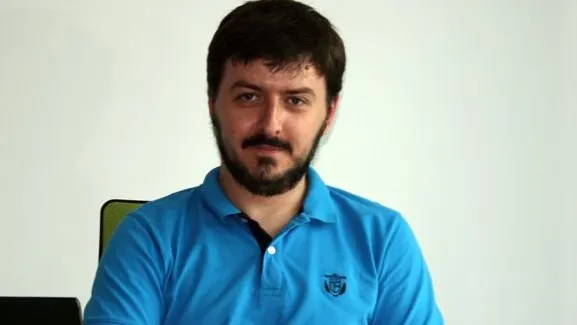 Sunt românii pregătiţi să lucreze 6 ore pe zi? Un psiholog explică 