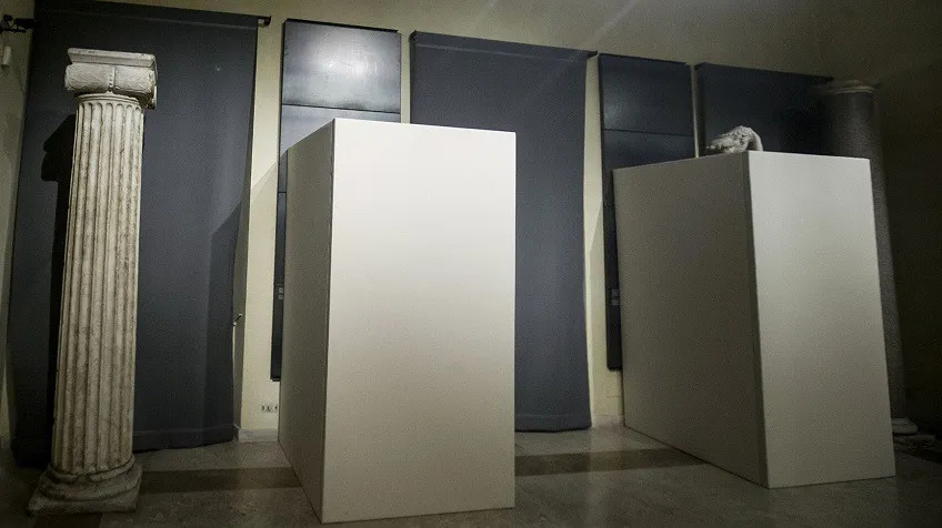 Statuile nud din Roma au fost acoperite, vinul scos din meniu. Vizita care i-a înfuriat pe italieni