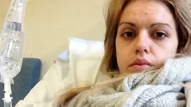 Era anorexică, la un pas de moarte, dar un bilet de la iubitul ei a salvat-o. Ce scria în el