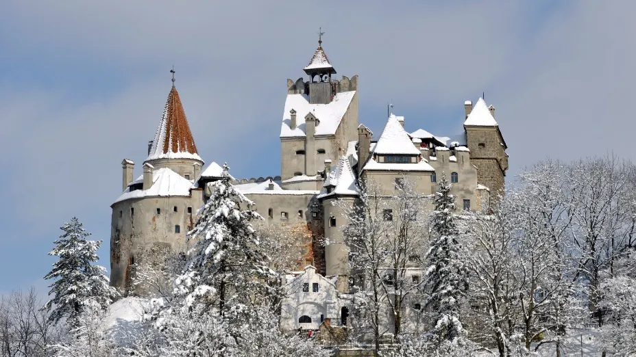 Castelul Bran, tot mai vizitat de turişti. Câte persoane i-au trecut pragul anul trecut