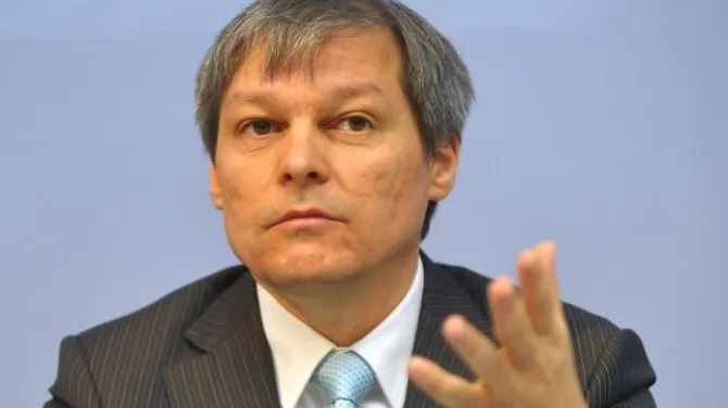Întâlnire Cioloș - ministrul de externe ungar. Ce au convenit asupra frontierelor externe UE