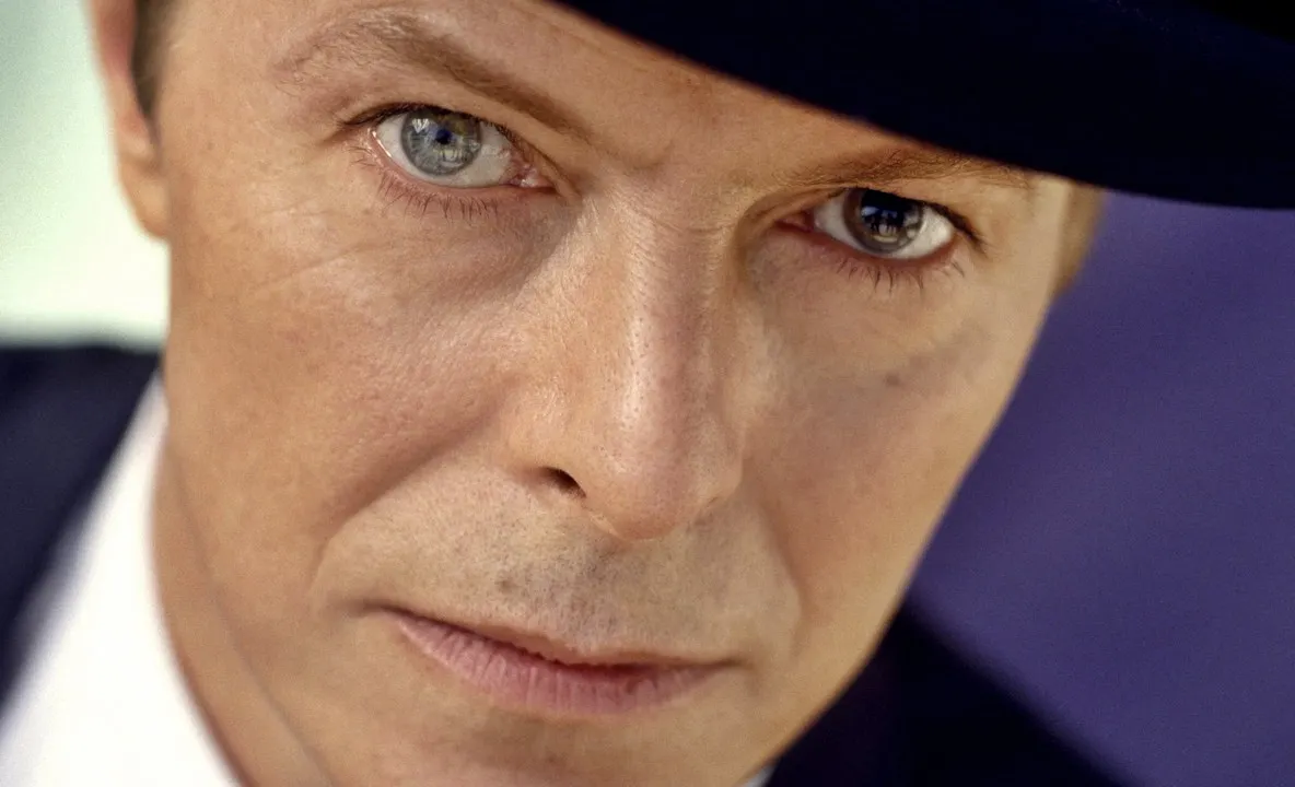 Cauza morţii lui David Bowie: Cancer hepatic. În ultimii ani, el a suferit şase infarcte