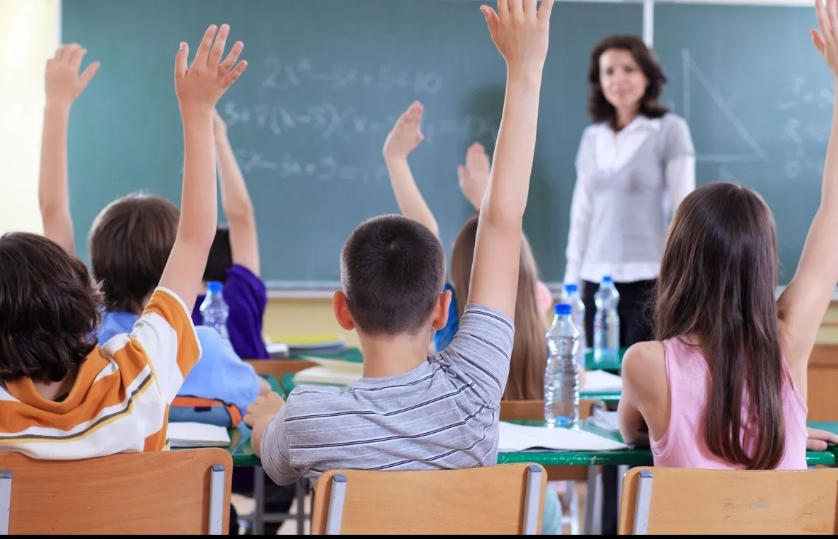 Elevii români, printre primii din Europa la studiul limbilor străine