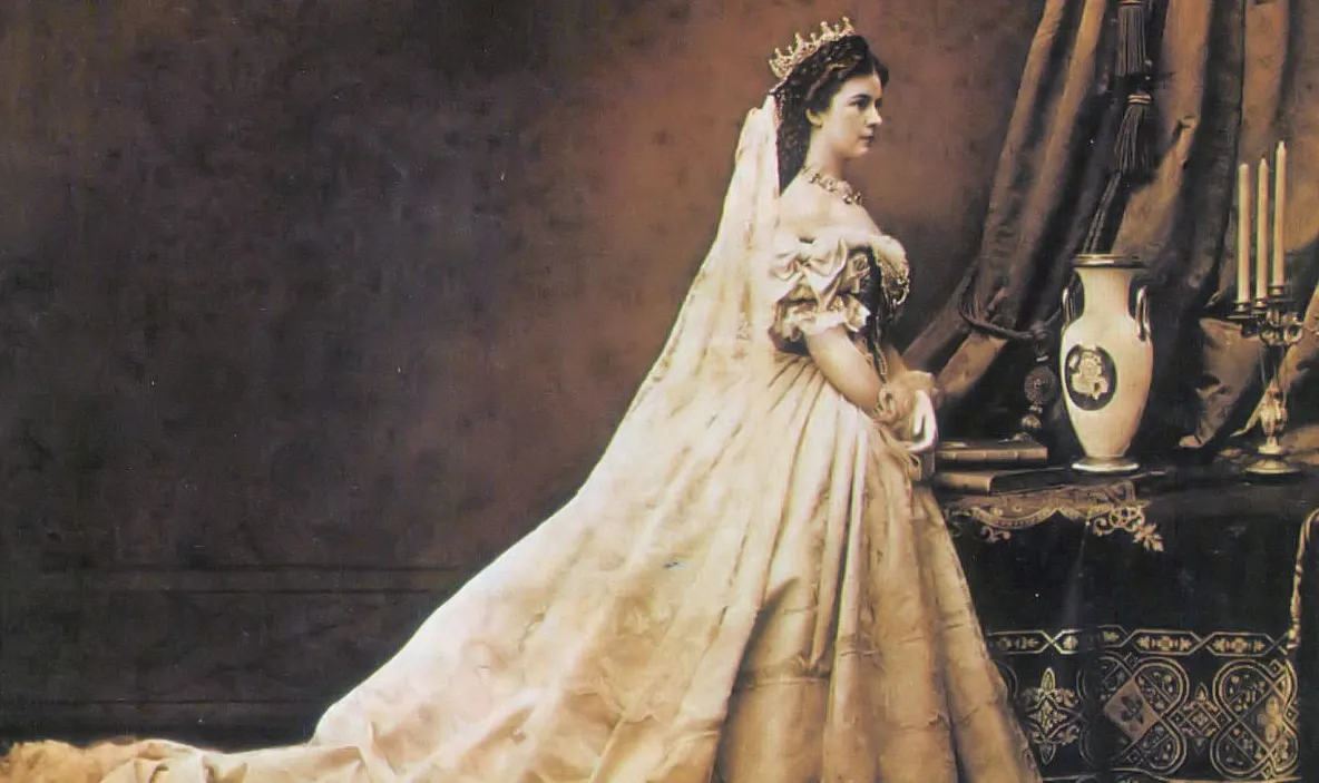 Secretul părului superb al Împărătesei Sissi, una dintre cele mai frumoase femei ale epocii